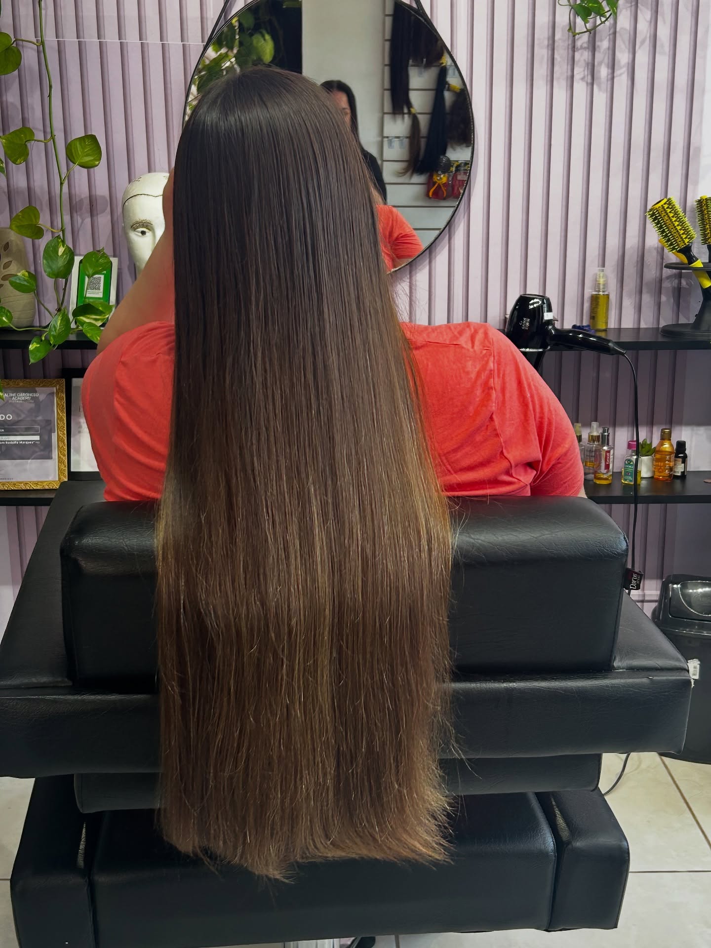 Antes da transformação com cabelo longo natural